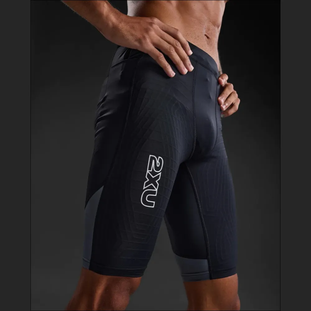2XU | MCS メンズ ライトスピード リアクト コンプレッションショートタイツ