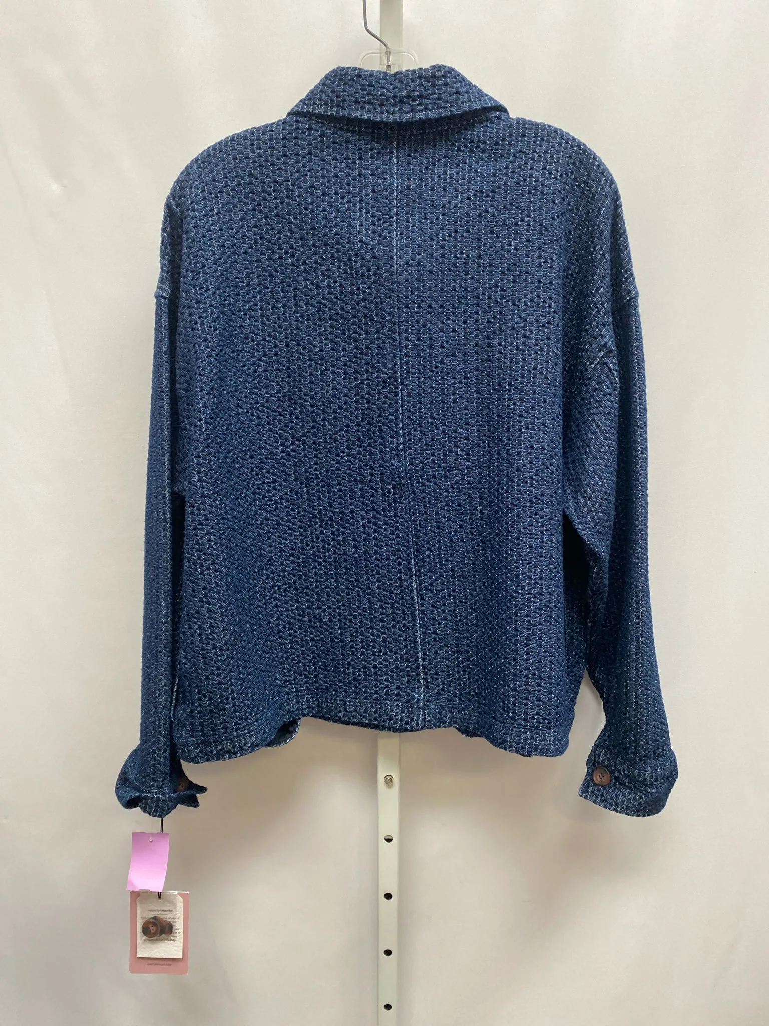 Avec Size Large Blue Shacket