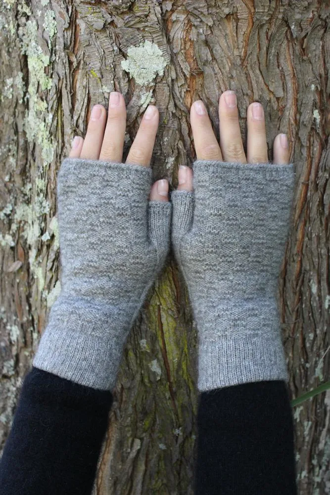 DASH FINGERLESS MITTEN