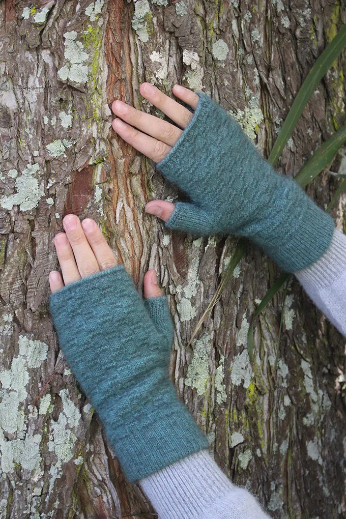 DASH FINGERLESS MITTEN